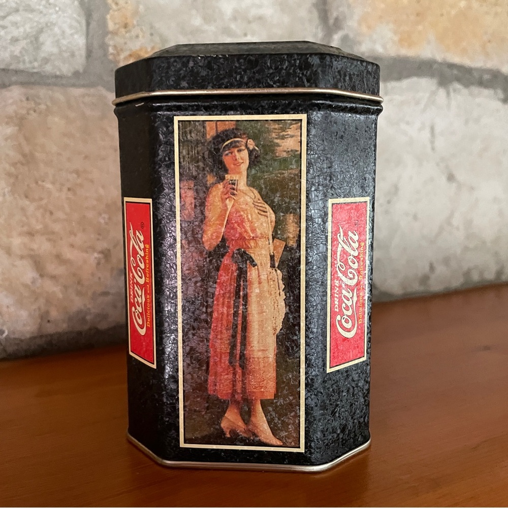 Vintage 1989 Coca Cola Octagon Tin Keller Charles MINT